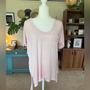 Free People - We The Free - Light Pink Ronnie Tee Size M.    0511